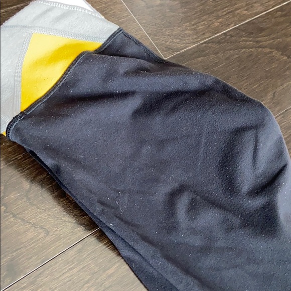 Lululemon Crop Legginings - Picture 6 of 6